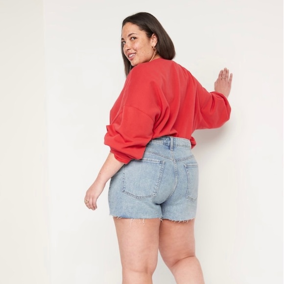 Old Navy: High-Waisted O.G. Straight Cut-Off Jean Shorts - Kallie (3” inseam) - Picture 8 of 8